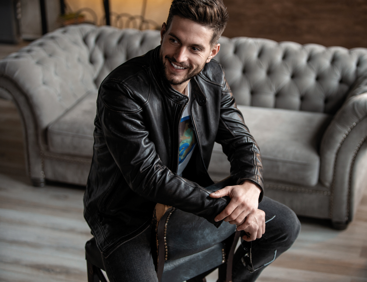 20 Ways to Style a T-Shirt This Year – Fresh Clean Threads