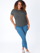 Micah is 5'9, size 10 and wears a size L # Women's Carbon Grey Crew | Fresh Clean Threads