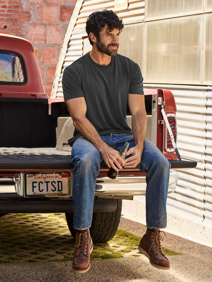 Men's Vault Black Crew Neck T-Shirt | Made with StratuSoft™ Fabric