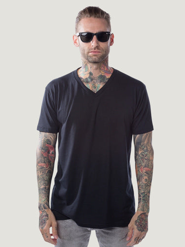 Justin is 6'1 and wears size m #