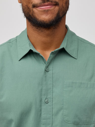 Structured collars hold wash after wash | Sagebrush Short Sleeve Stretch Button Up