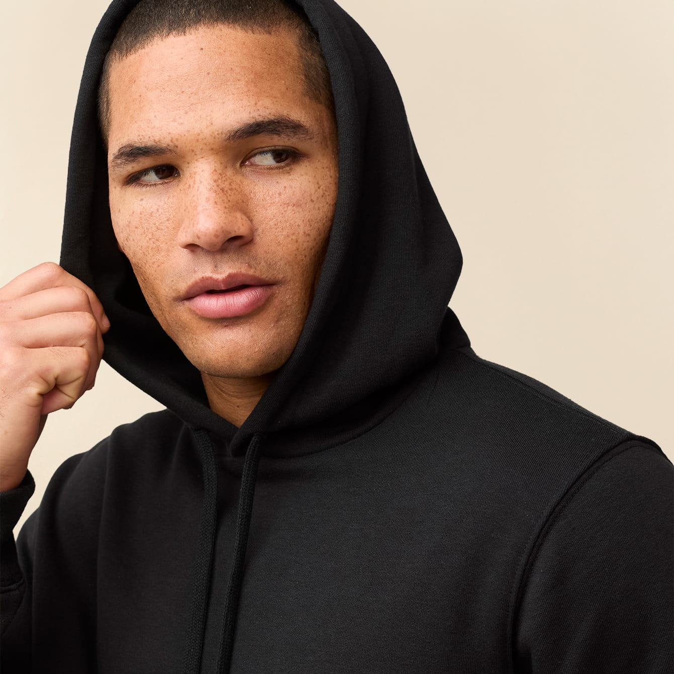 Black Pullover Hoodie | So soft, you'll never take it off – Fresh