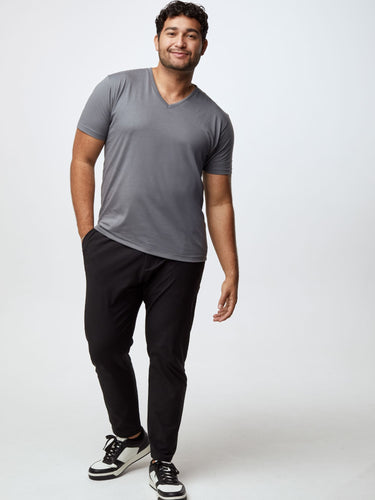 Matheus is 6', 210LBS and wears a size XL # Men's V-Neck in Slate | Fresh Clean Threads