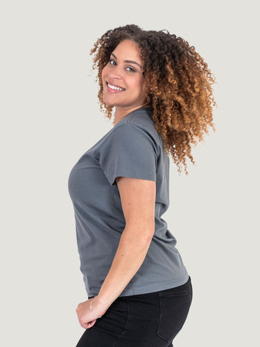 Micah is 5'9, size 10 and wears a size L # Women's Slate Crew Neck Tee | Untucked Studio Size Large Side Micah | Fresh Clean Threads