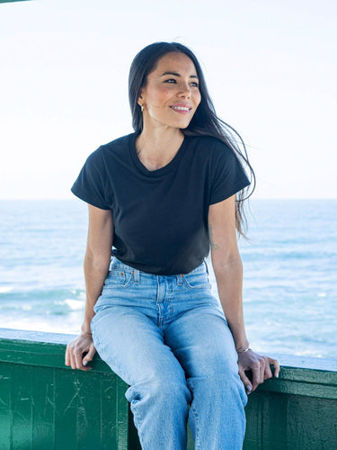 Women's Black Crew Neck (1st Gen.) T-shirt | Fresh Clean Threads